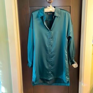 💚Dynamite Shirt dress in beautiful emerald green